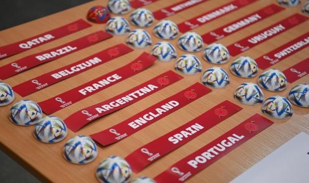 开云官方网站-世界杯分组抽签就在今夜：谁与谁会冤家路窄？